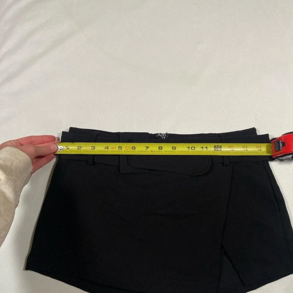 XS – Steele Black Belted Skort / Mini Skirt Shorts‎ – High Waisted, Dressy, Y2K